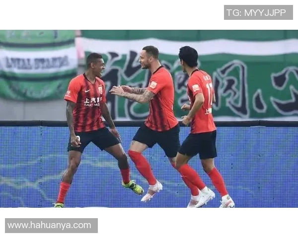 西安羽毛球队与重庆羽毛球队赛后复盘分析比赛节奏与战术对比